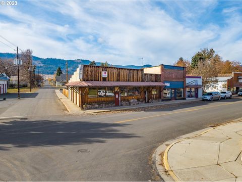 105 S MAIN ST Halfway OR 97834