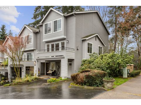 4520 LOWER DR Lake Oswego OR 97035