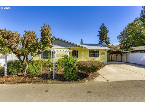 494 S KNOTT ST Canby OR 97013