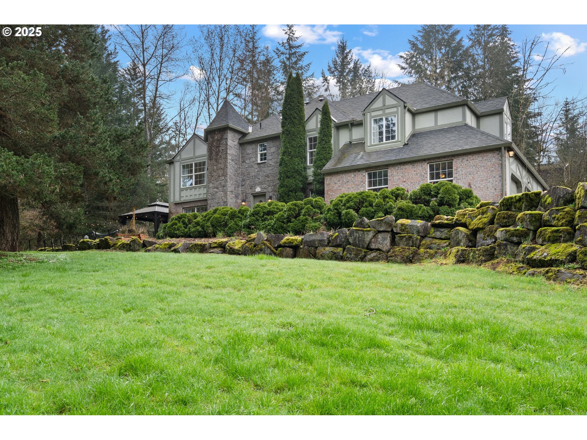 Vancouver, Washington 98682, United States, 6 Bedrooms Bedrooms, ,4 BathroomsBathrooms,Residential,Active,11694