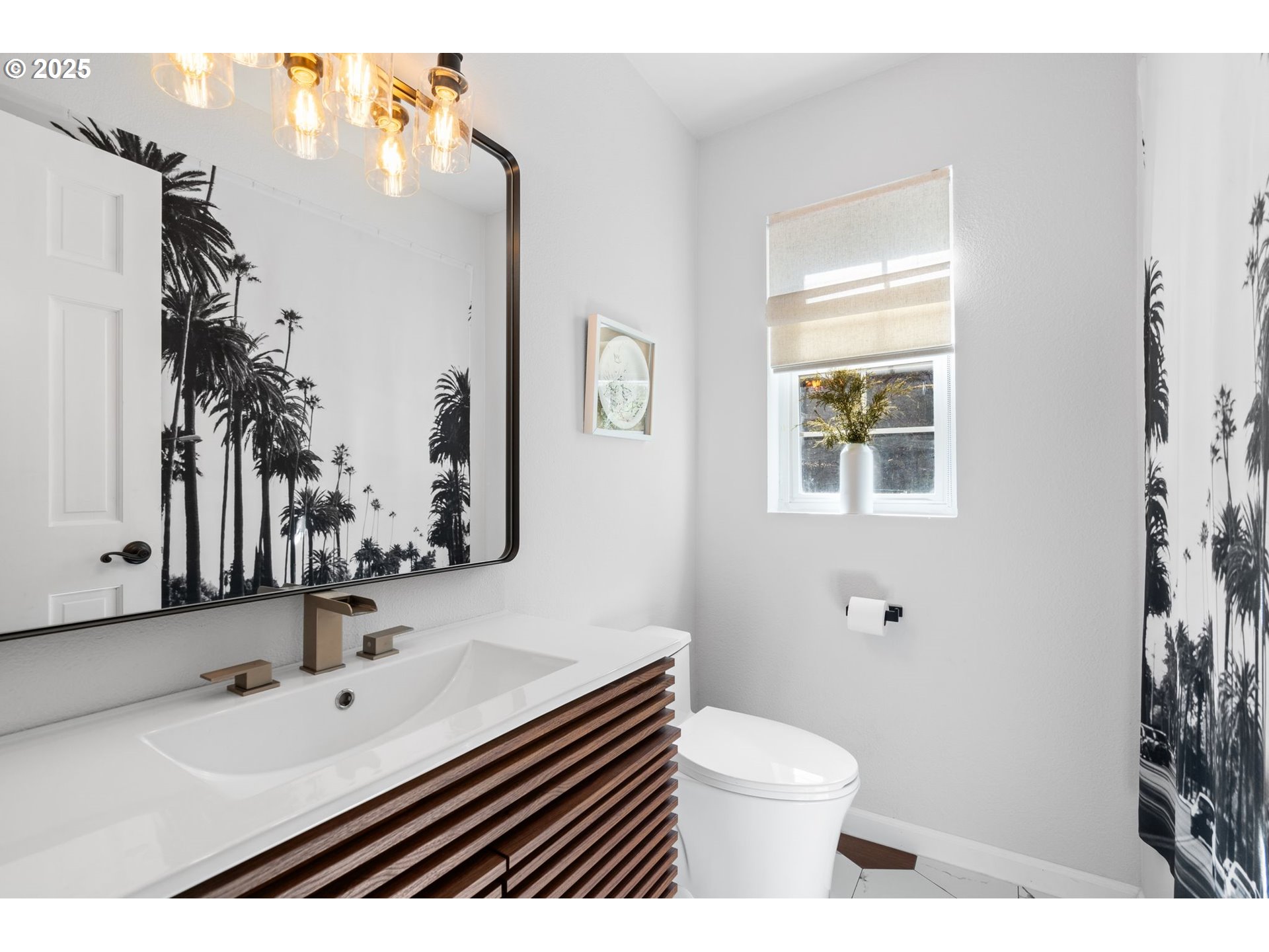 Vancouver, Washington 98682, United States, 6 Bedrooms Bedrooms, ,4 BathroomsBathrooms,Residential,Active,11694