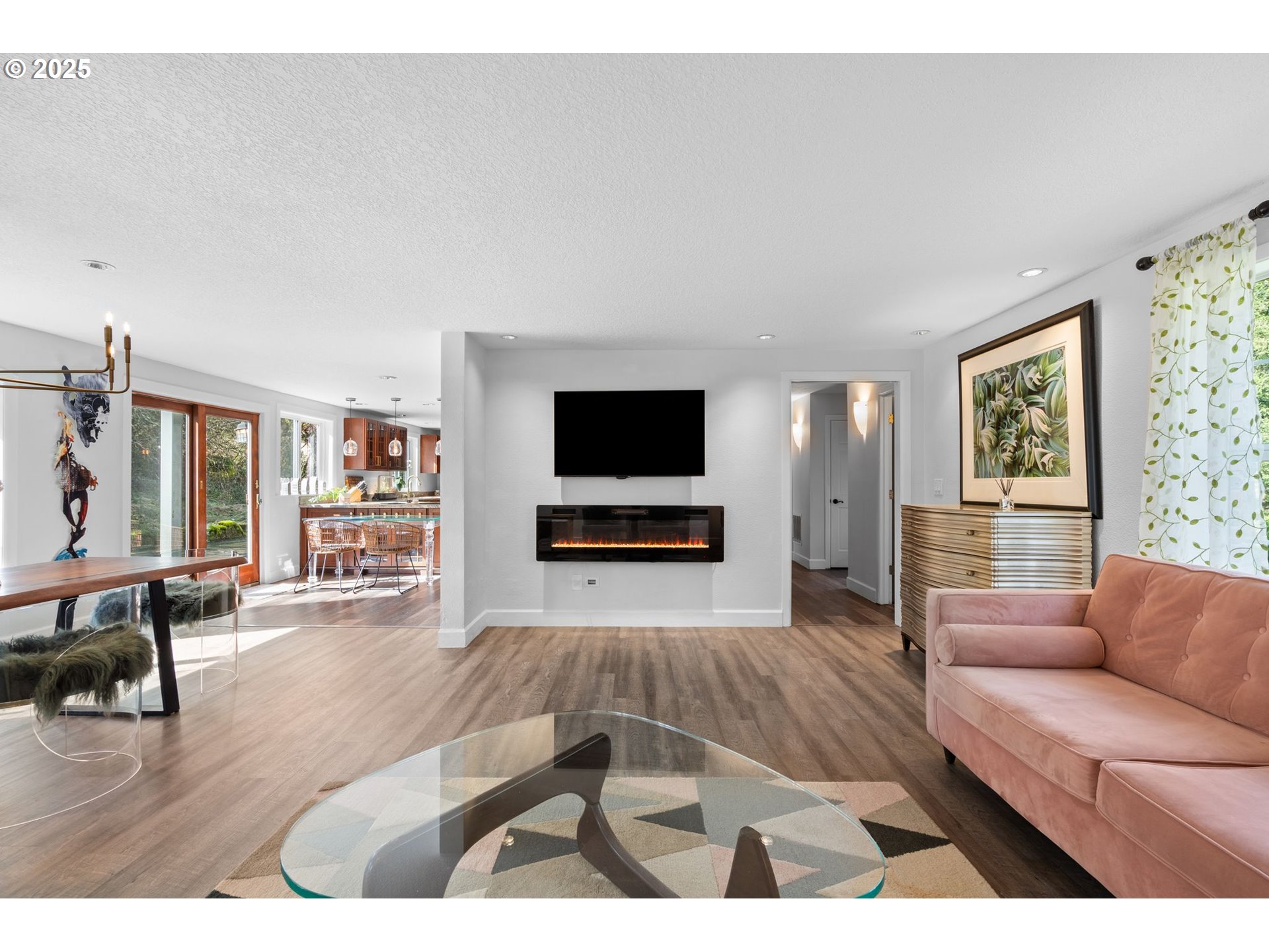 Vancouver, Washington 98682, United States, 6 Bedrooms Bedrooms, ,4 BathroomsBathrooms,Residential,Active,11694