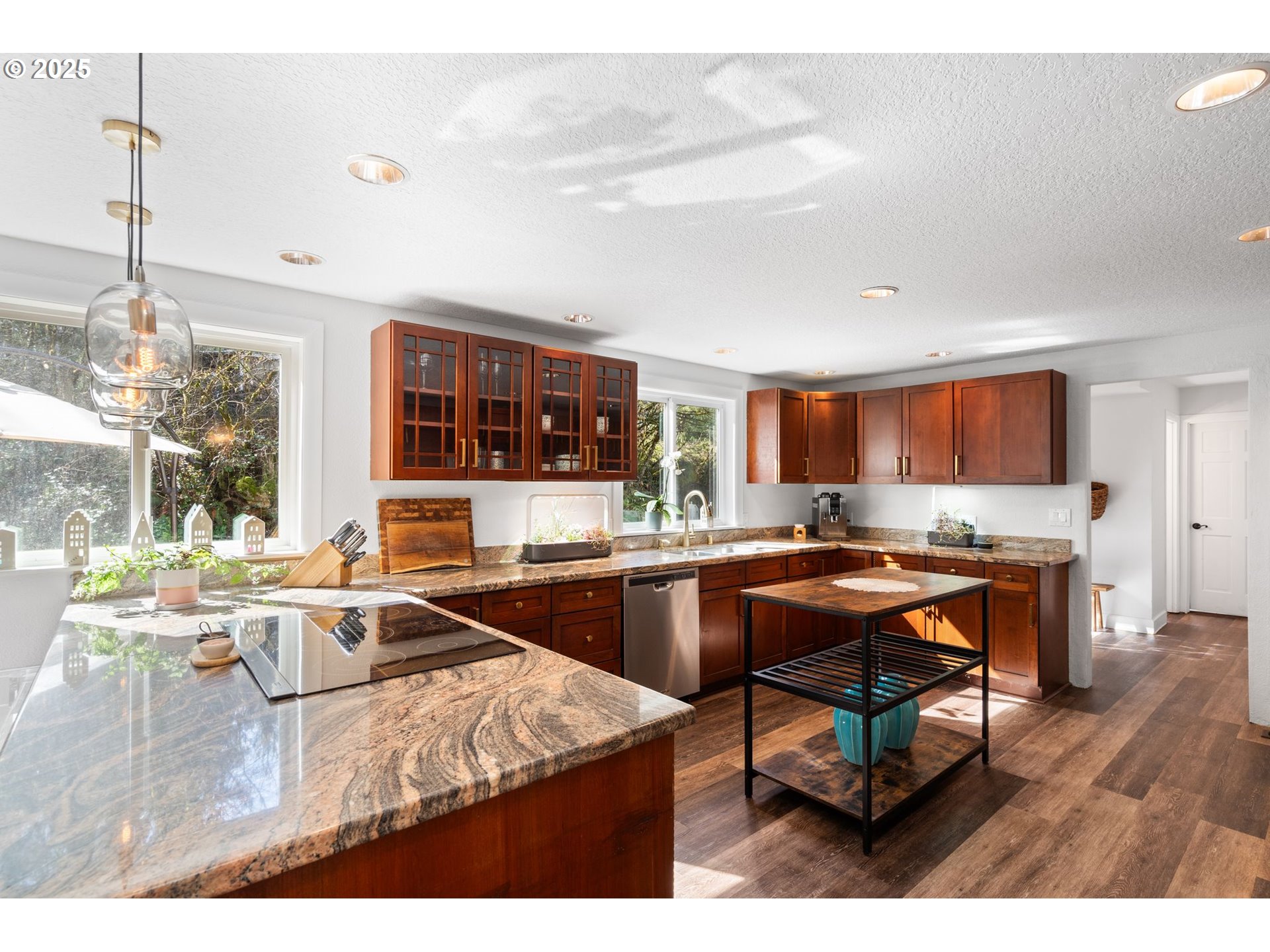 Vancouver, Washington 98682, United States, 6 Bedrooms Bedrooms, ,4 BathroomsBathrooms,Residential,Active,11694