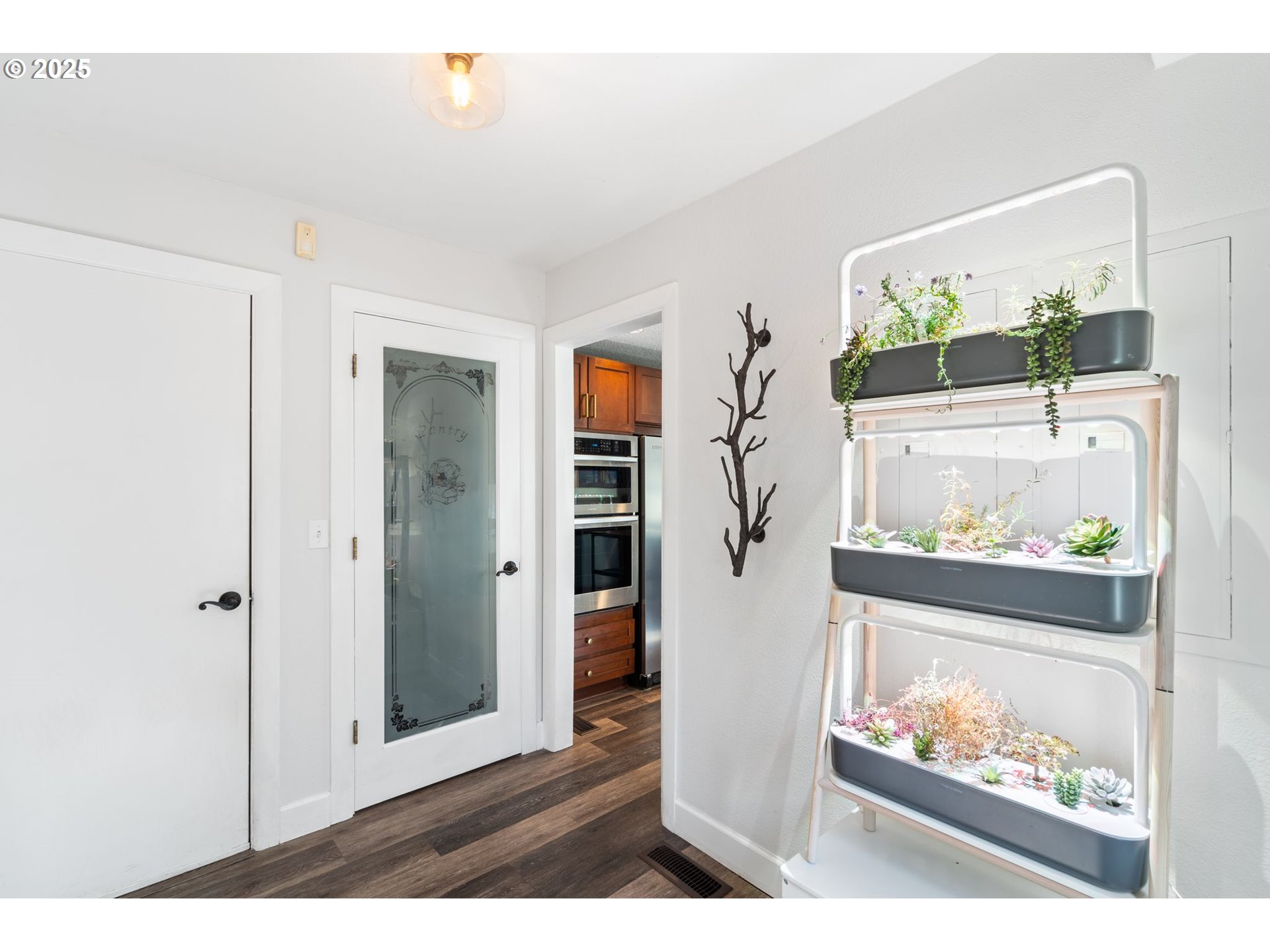 Vancouver, Washington 98682, United States, 6 Bedrooms Bedrooms, ,4 BathroomsBathrooms,Residential,Active,11694