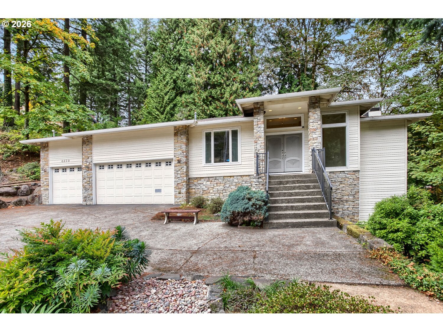 4403 W BURNSIDE RD