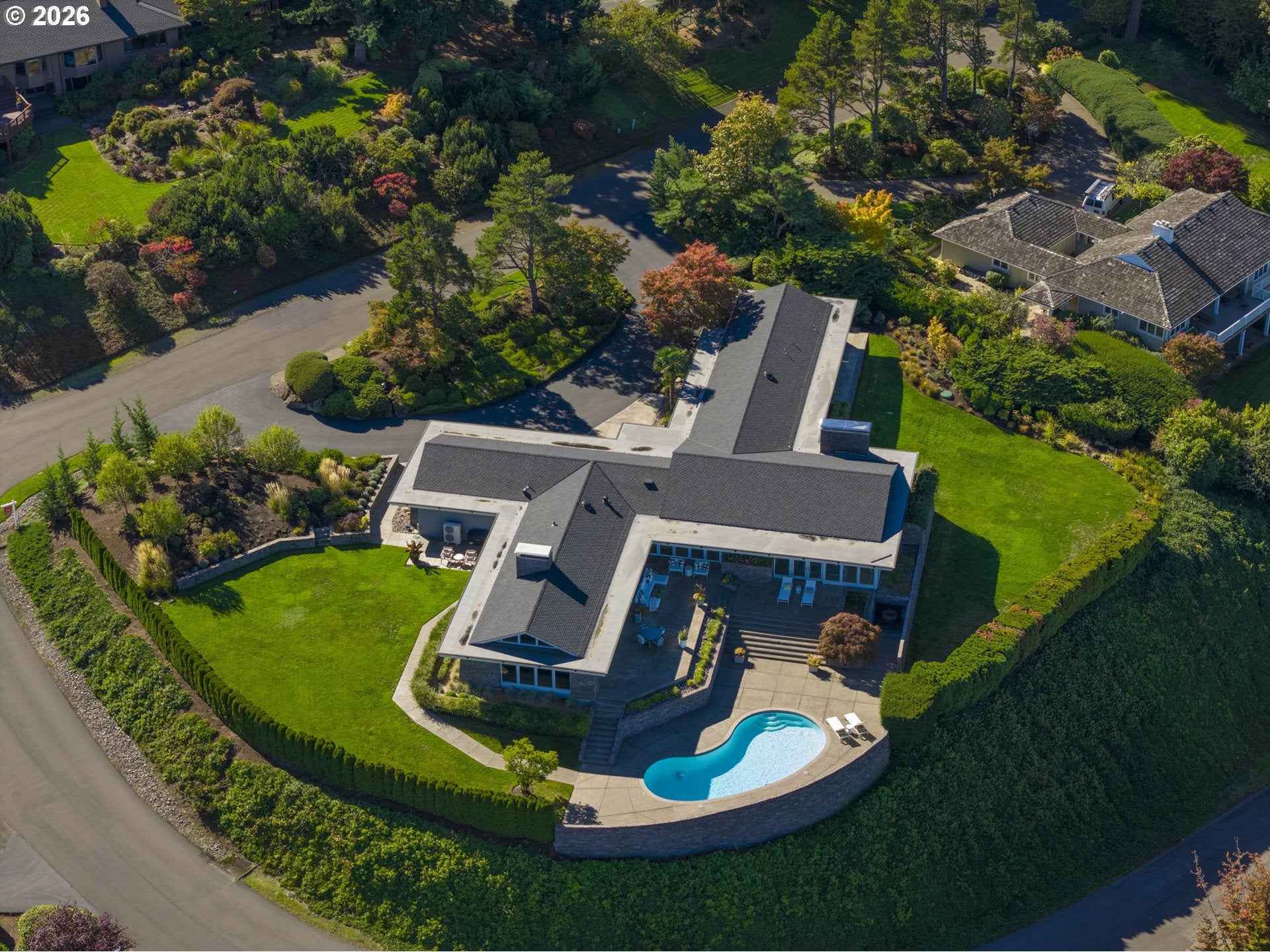 777 CHERRY CIR