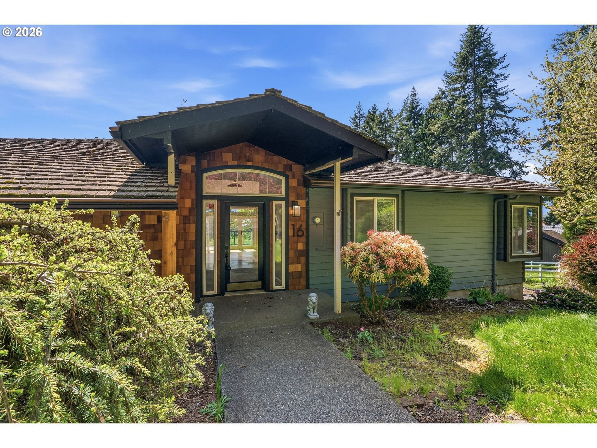 16 LITTLE CAPE HORN RD