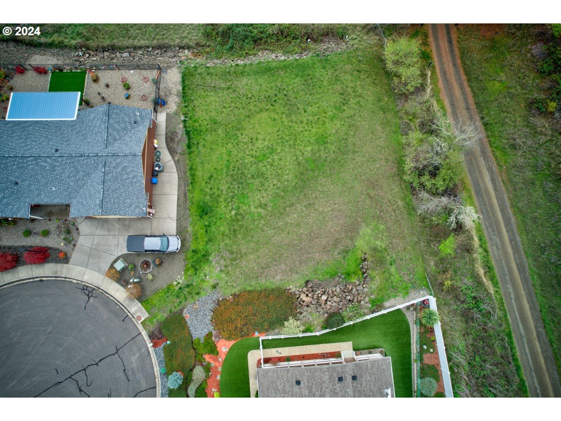 140 ERIN CT 73