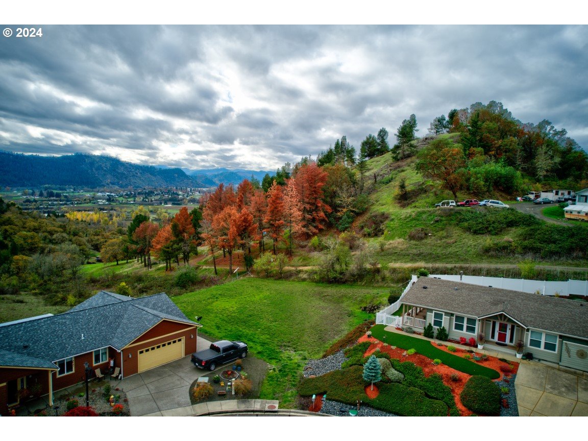 140 ERIN CT 73
