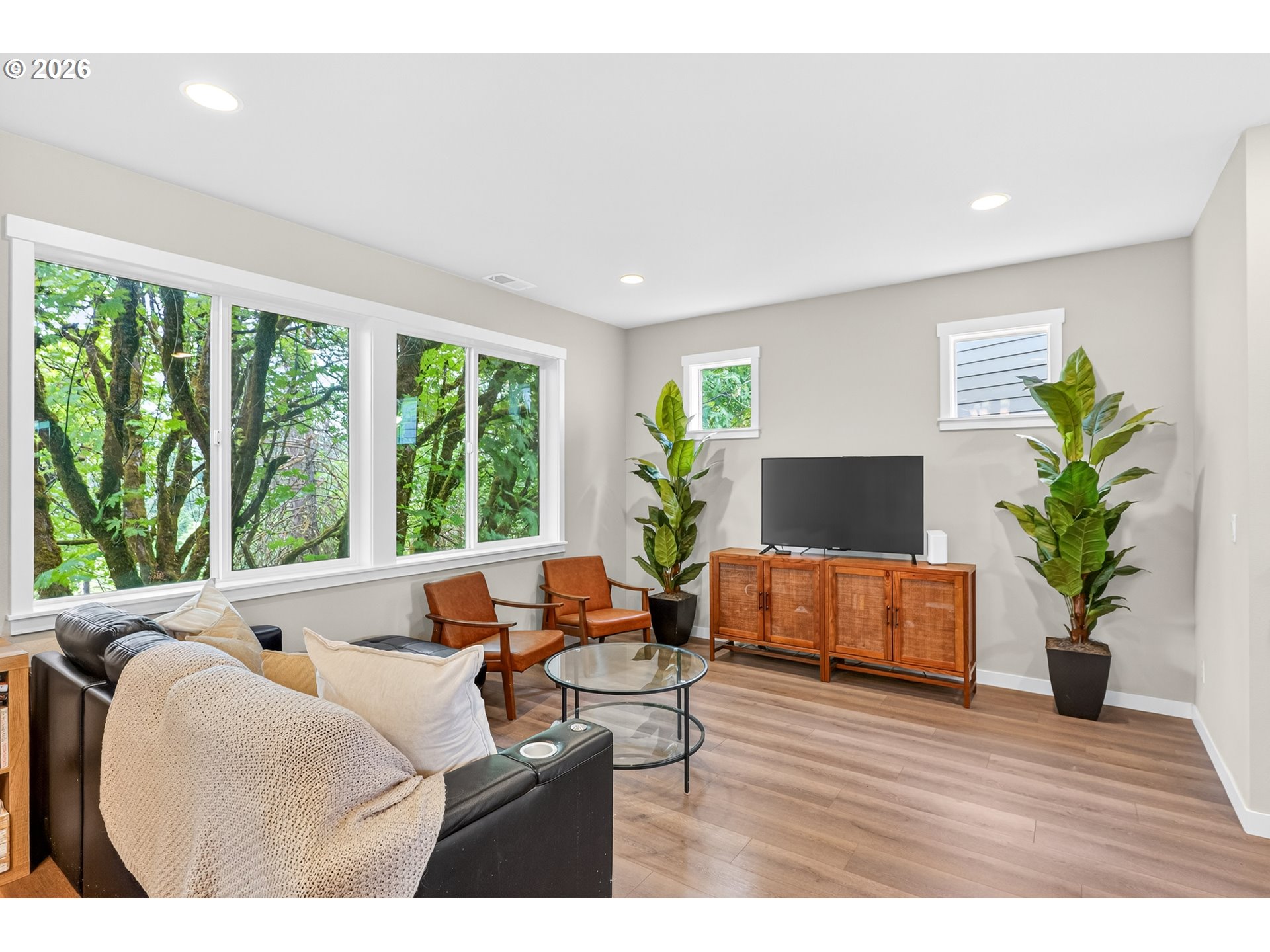 1521 S CAMILLE PL