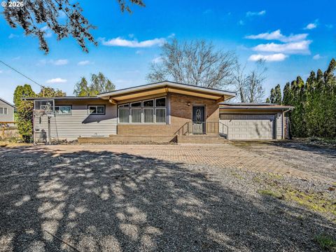 907 SW HALSEY ST Troutdale OR 97060