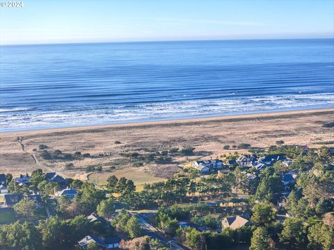 A home in Gearhart