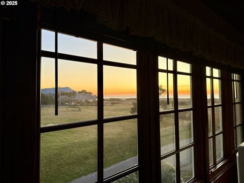 A home in Gearhart