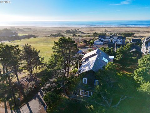 A home in Gearhart