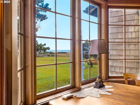 A home in Gearhart