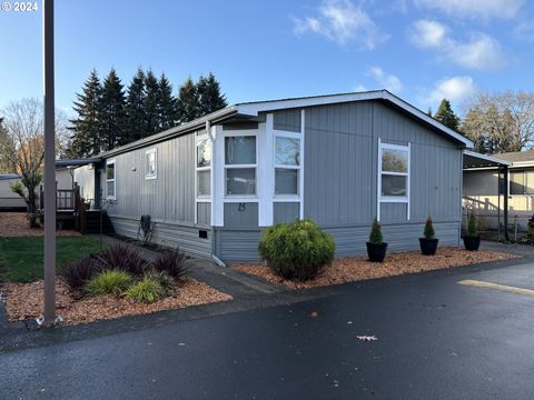 A home in Milwaukie