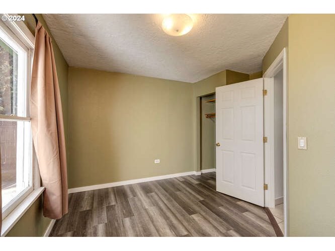 Sheridan, Oregon 97378, United States, 3 Bedrooms Bedrooms, ,2 BathroomsBathrooms,Residential,Pending,85668