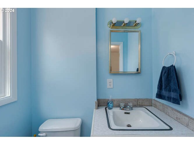 Sheridan, Oregon 97378, United States, 3 Bedrooms Bedrooms, ,2 BathroomsBathrooms,Residential,Pending,85668