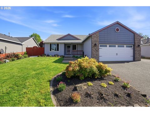 Photo of 15068 Hiltonhead Ct, Oregon City, OR 97045 (MLS # 784593396)