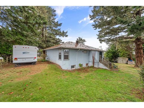 A home in Coos Bay