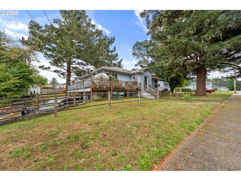 A home in Coos Bay