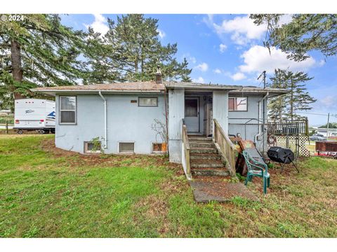 A home in Coos Bay