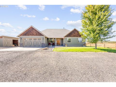 A home in Prineville