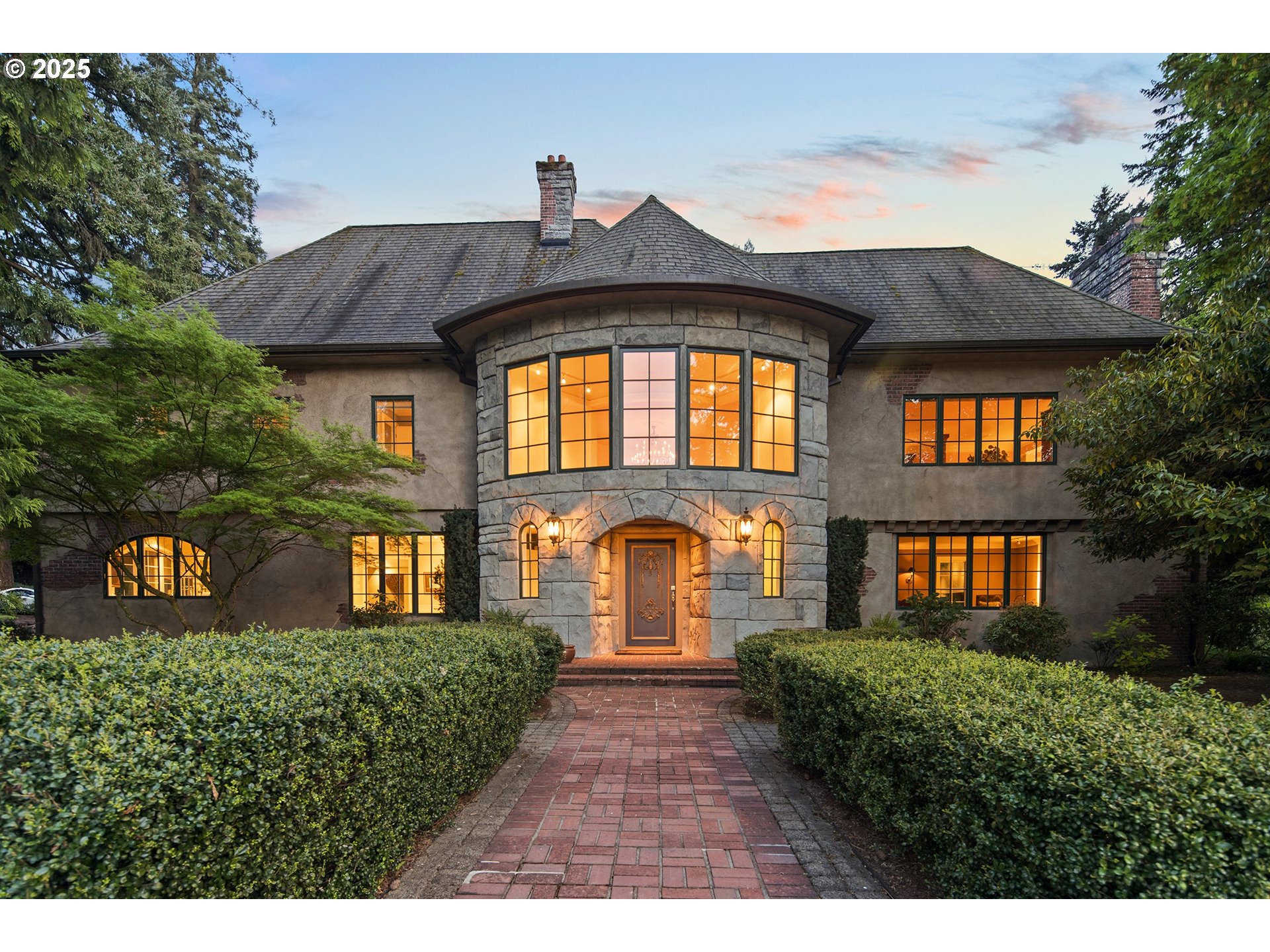 1500 SE WAVERLY DR