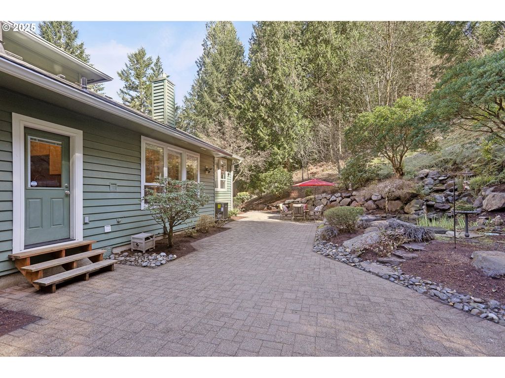 listing image 40