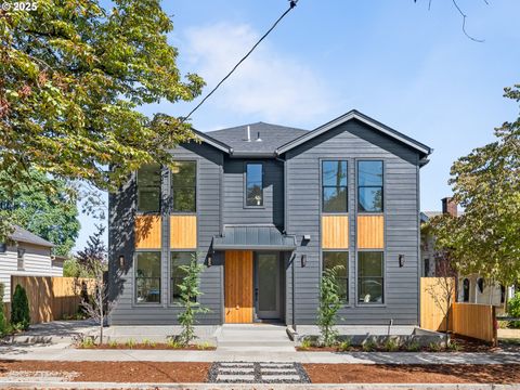 2075 SE Harold ST 4 Portland OR 97202