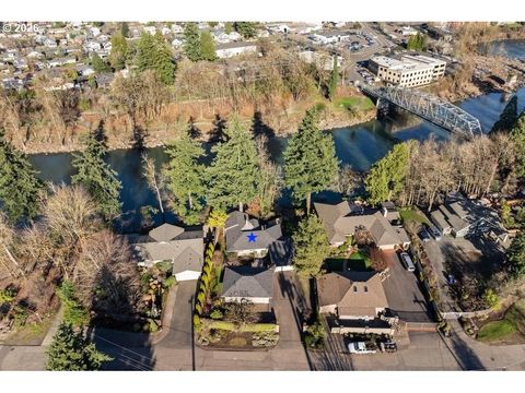 15741 S WASHINGTON ST Oregon City OR 97045