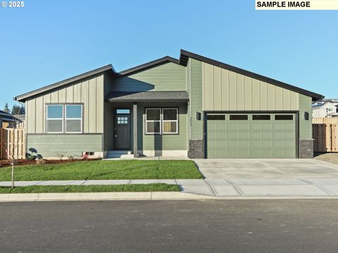 2032 E OTTER LOOP 45 La Center WA 98629