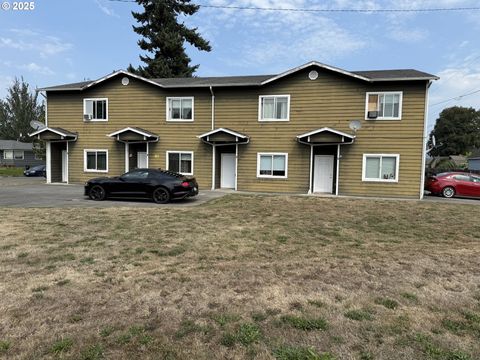 106 17TH AVE Longview WA 98632