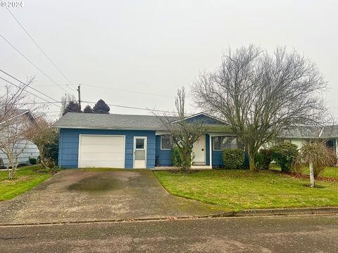 A home in Woodburn