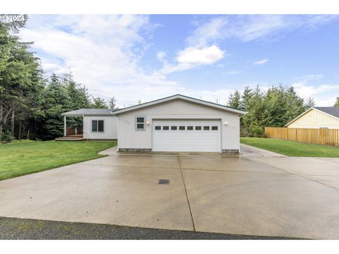 A home in Coos Bay