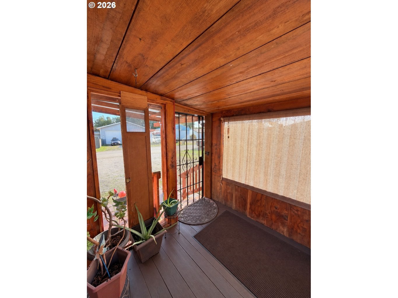 450 TIARA ST