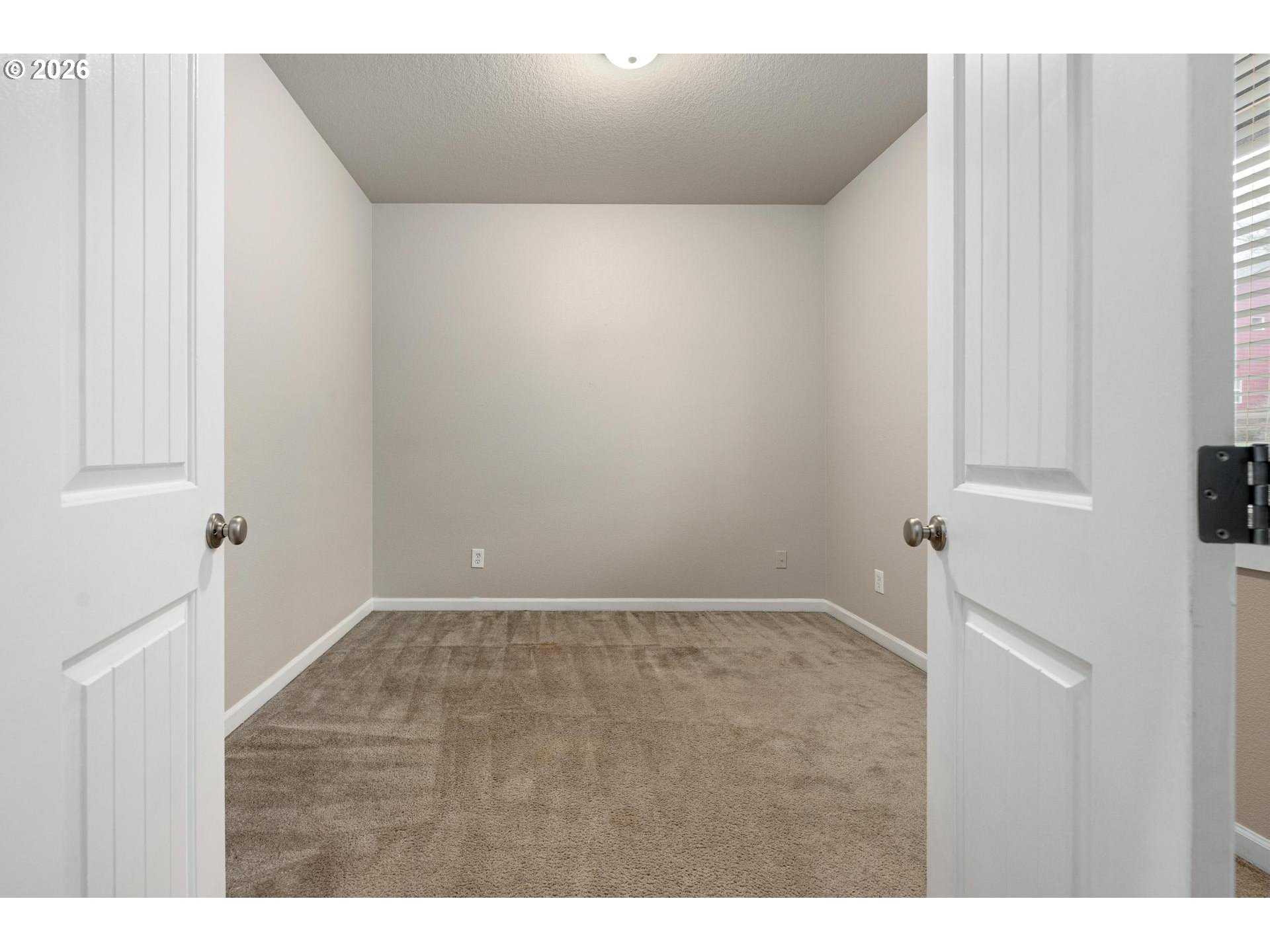 2037 SE CENTURION WAY