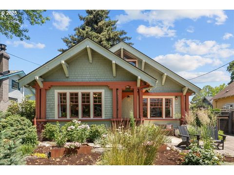 7114 SE 18TH AVE Portland OR 97202