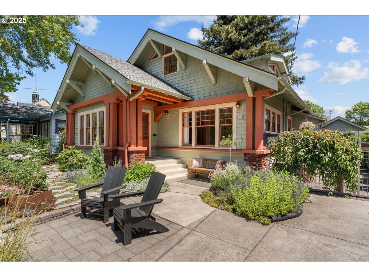 7114 SE 18TH AVE