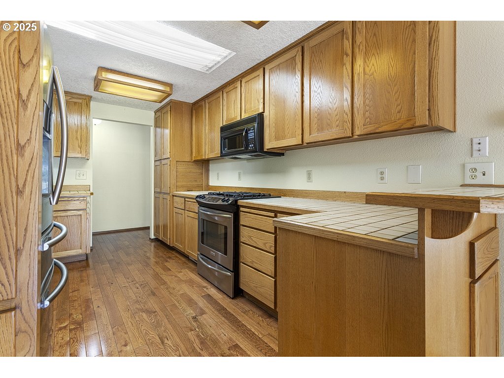 540 NE 23RD PL