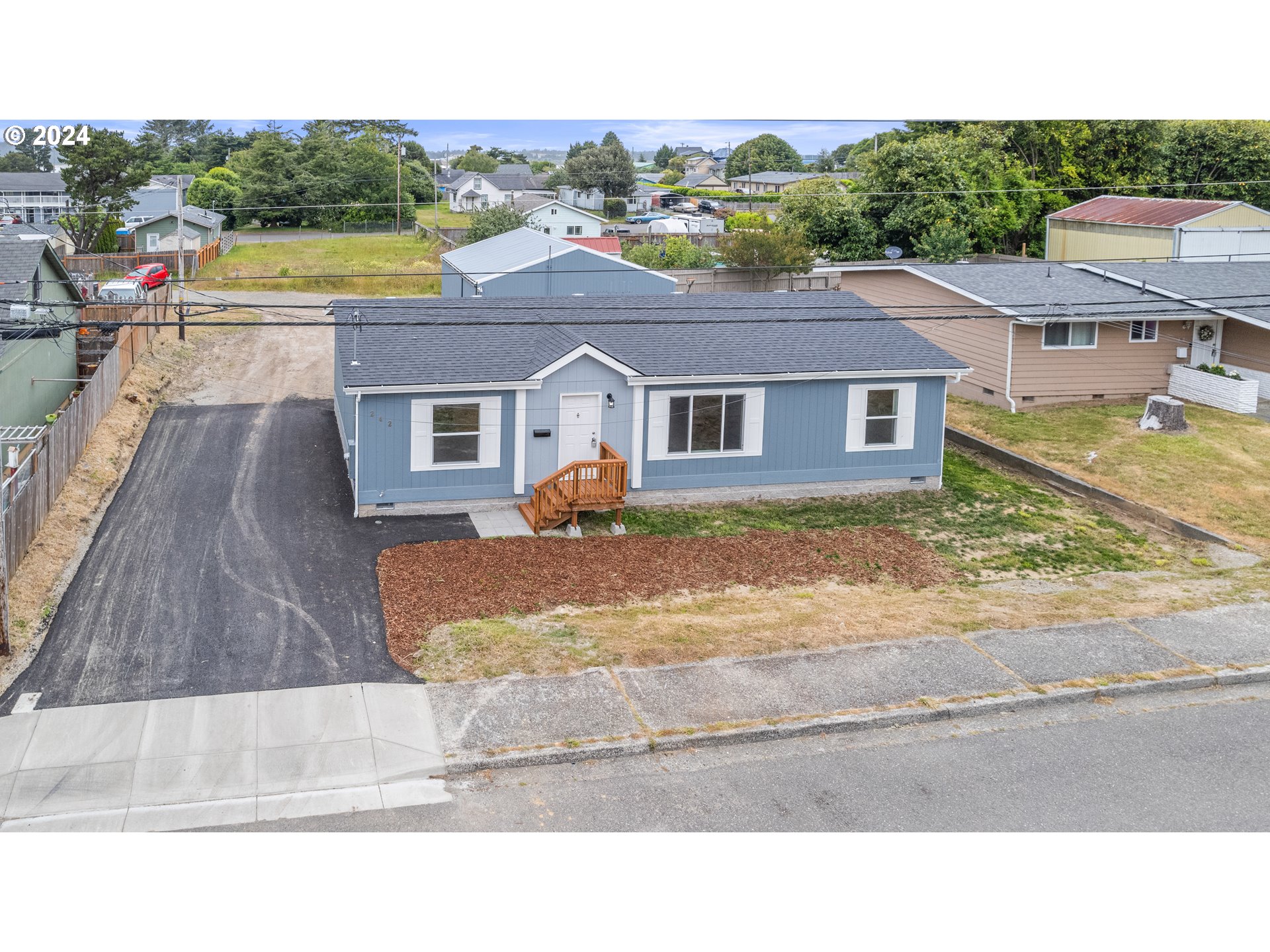 242 N WASSON