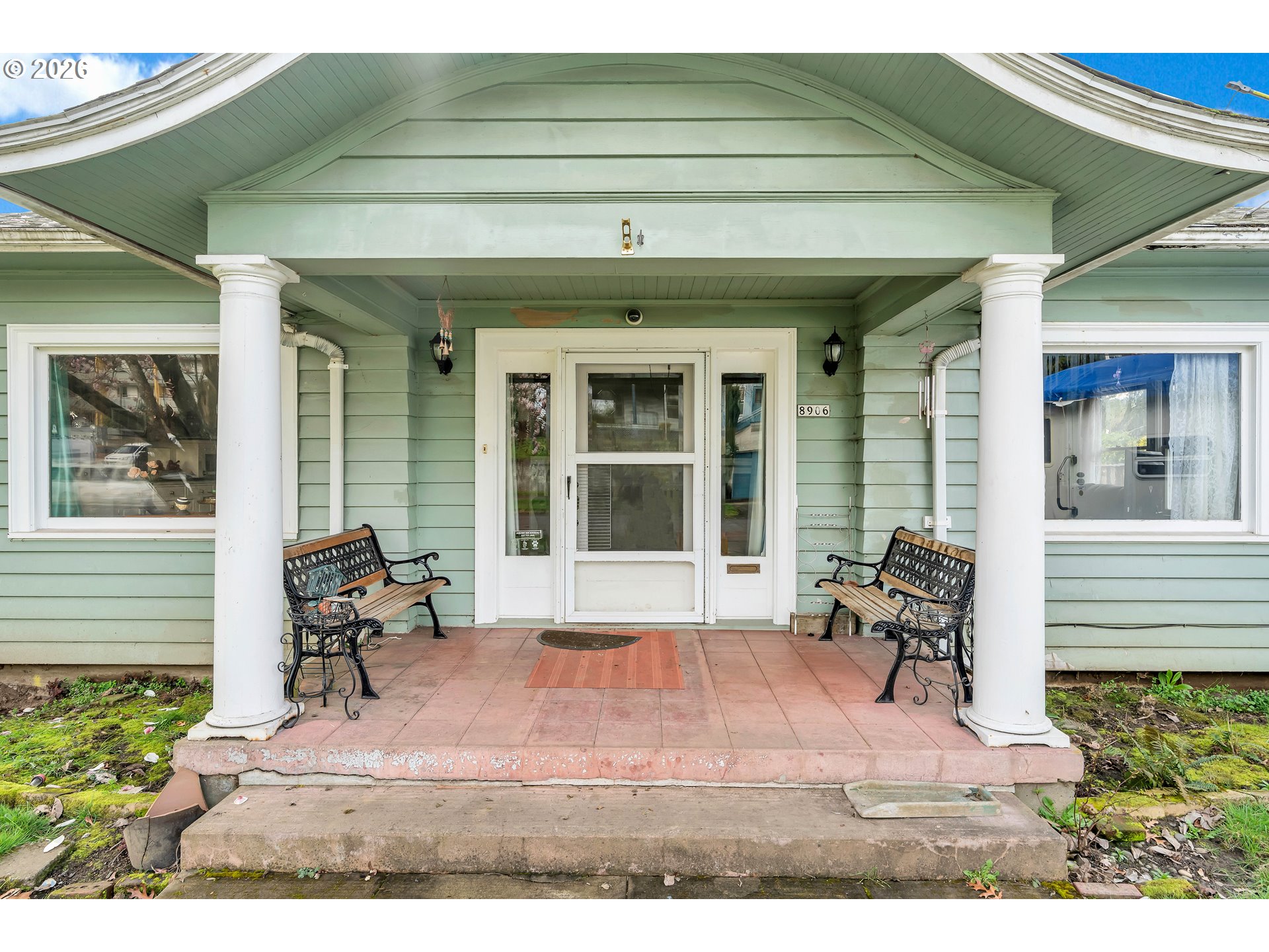 8906 N WILLAMETTE BLVD