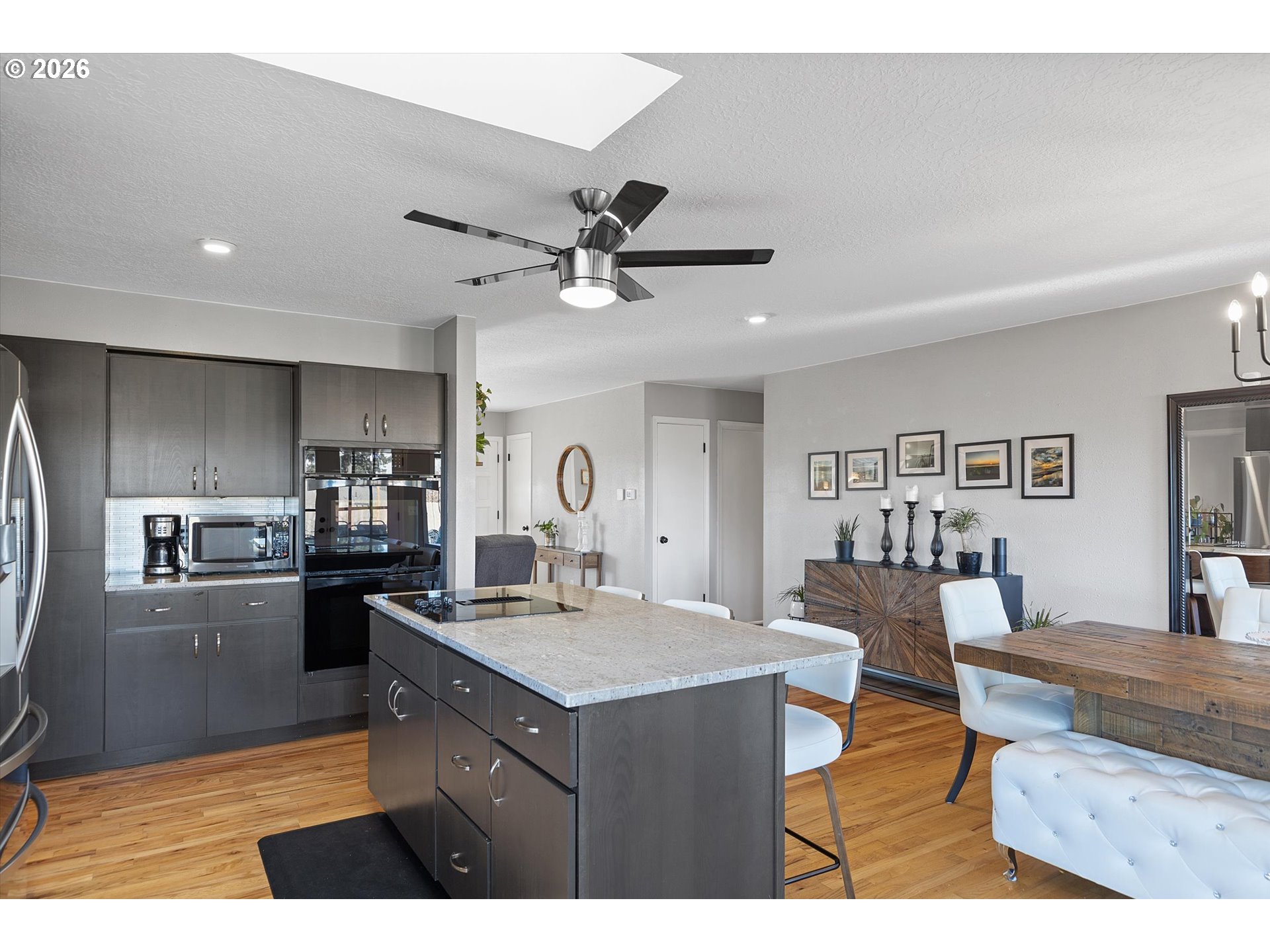 11821 NE SISKIYOU ST