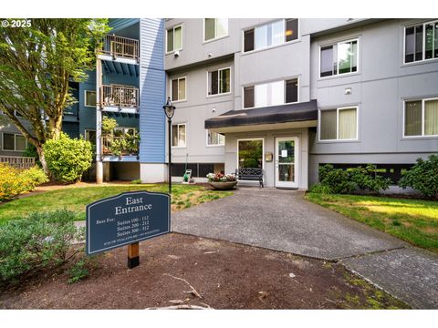 8720 SW TUALATIN RD 110 Tualatin OR 97062