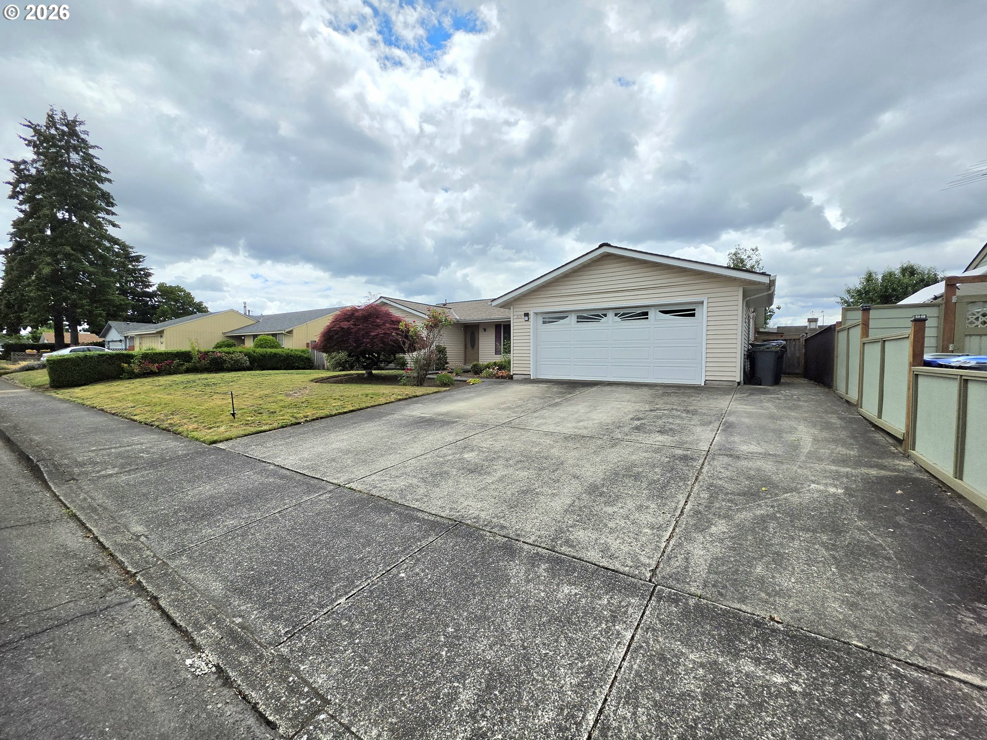 3651 MEADOW PARK LOOP