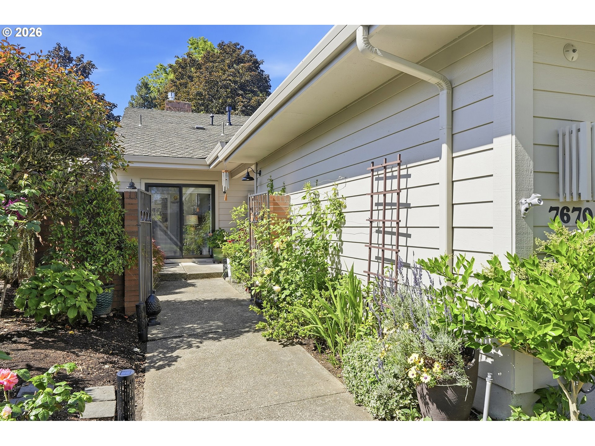 7670 SW ARBOR LAKE CT