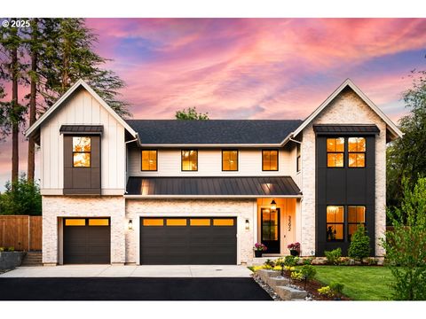 3392 SW UNDERWOOD DR Portland OR 97225