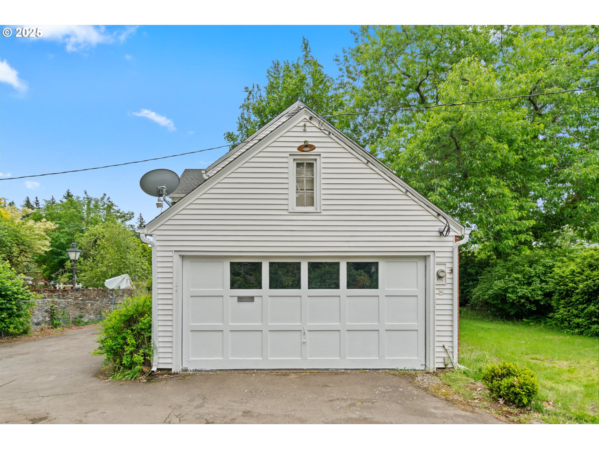 300 NE 148TH AVE
