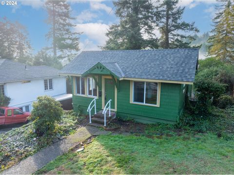 A home in Coos Bay