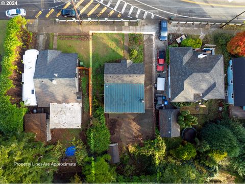 A home in Coos Bay